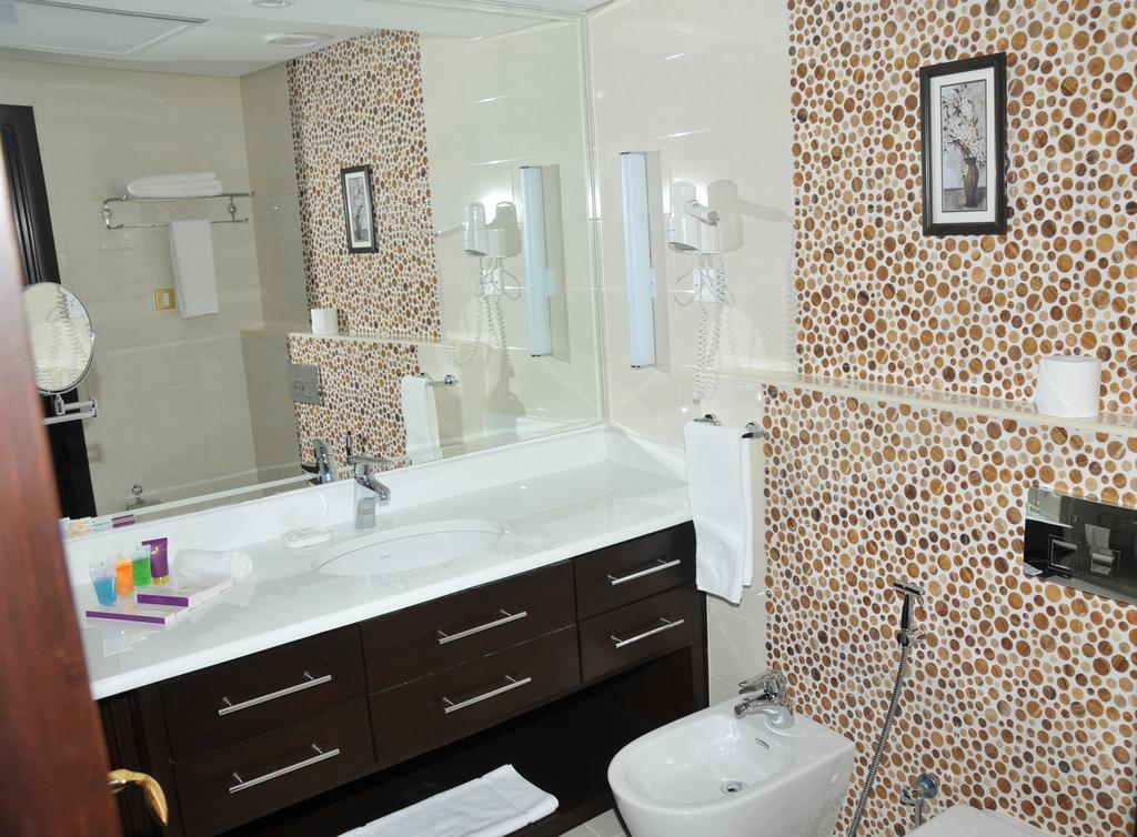 Al Bastaki International Hotel Kuwait City Eksteriør bilde