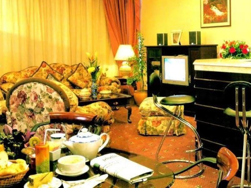 Al Bastaki International Hotel Kuwait City Eksteriør bilde